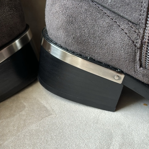 Vince Camino Suede Boots 8 NEW - Picture 3 of 6